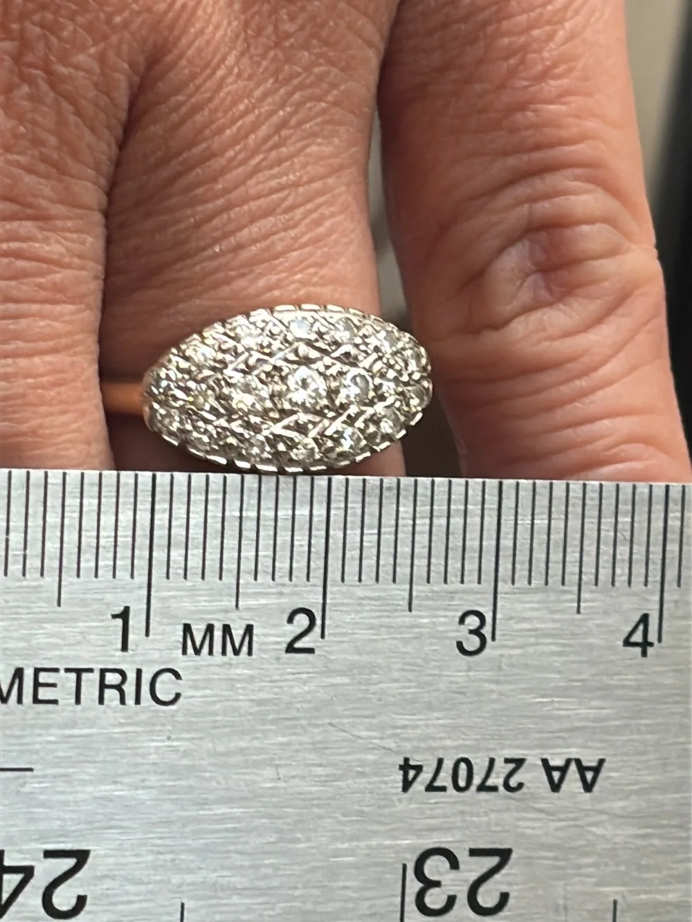 N/A elegant solid